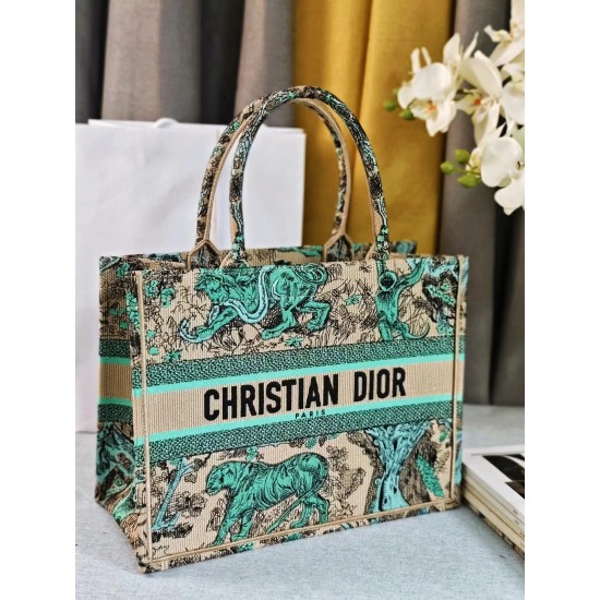Tote book