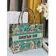 Tote book