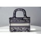 Tote book