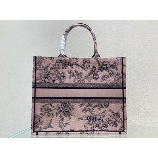 Tote book