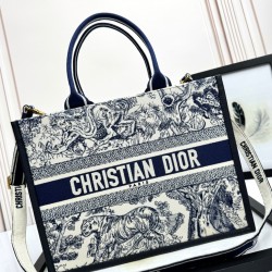 Tote book