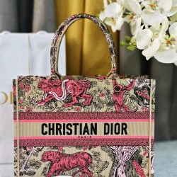 Tote book