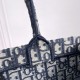 Tote book