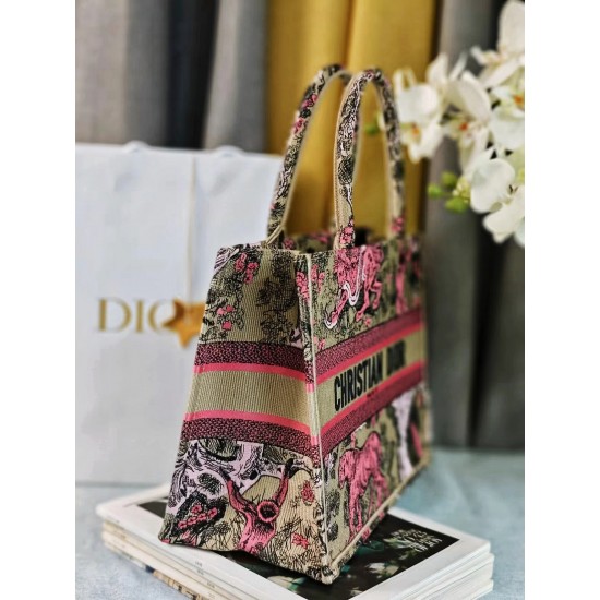 Tote book