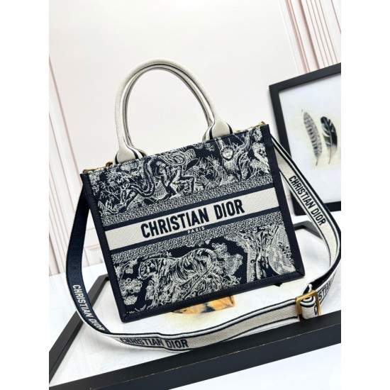 Tote book