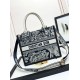 Tote book
