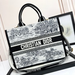 Tote book