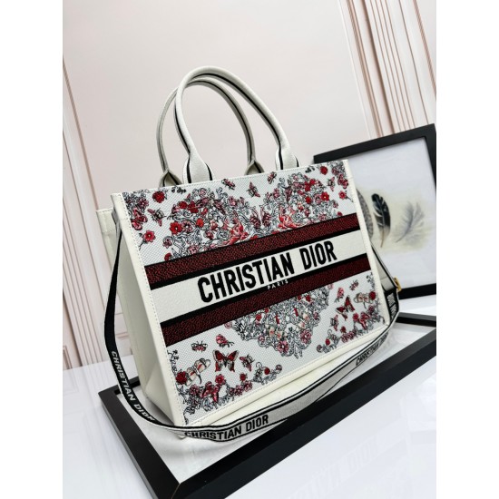 Tote book