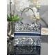 Tote book