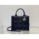 Tote book