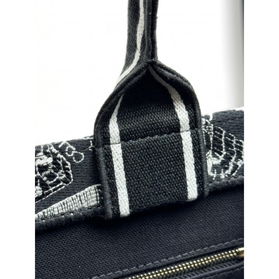 Tote book