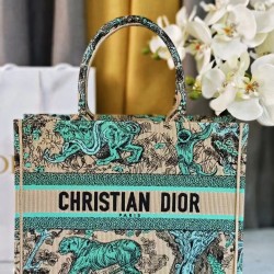 Tote book