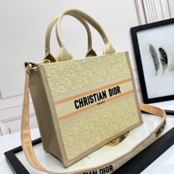 Tote book
