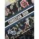 Tote book