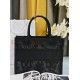 Tote book