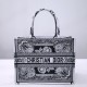Tote book