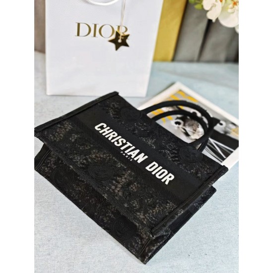 Tote book