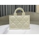 Tote book