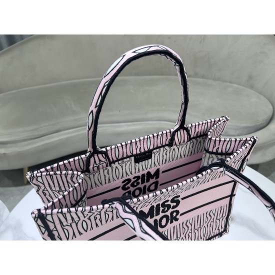 Tote book