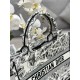 Tote book