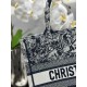 Tote book