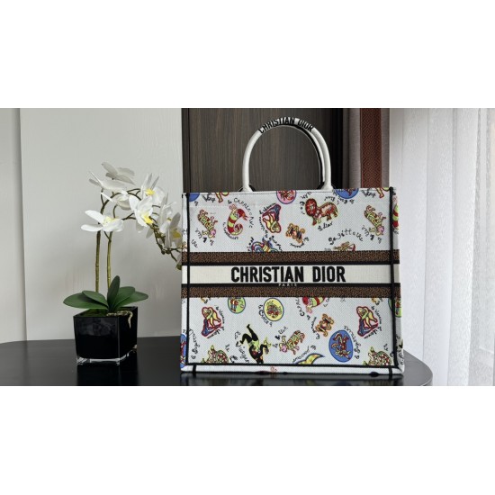 Tote book