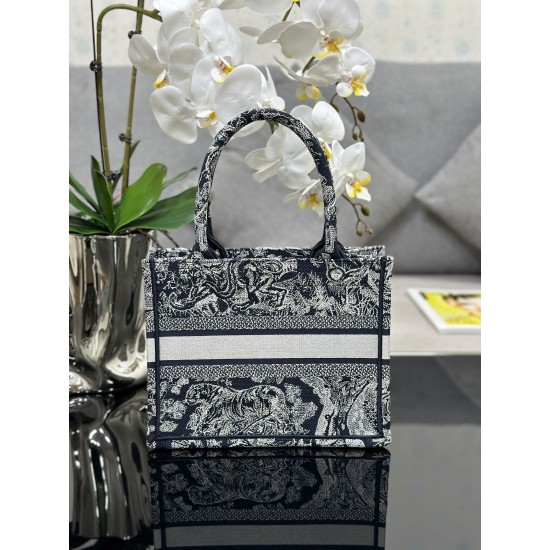 Tote book