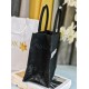 Tote book
