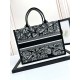 Tote book