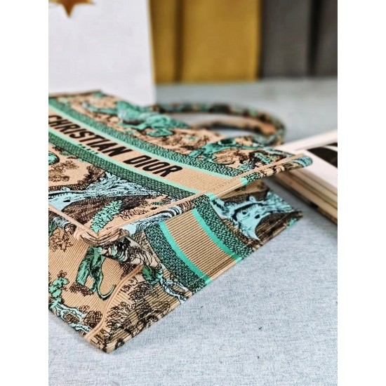 Tote book
