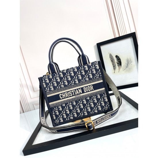 Tote book