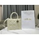 Tote book