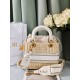 Tote book