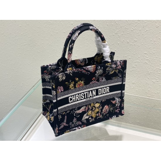 Tote book