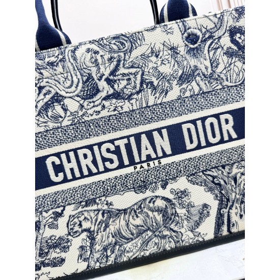 Tote book