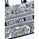 Tote book