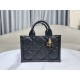 Tote book