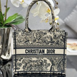 Tote book
