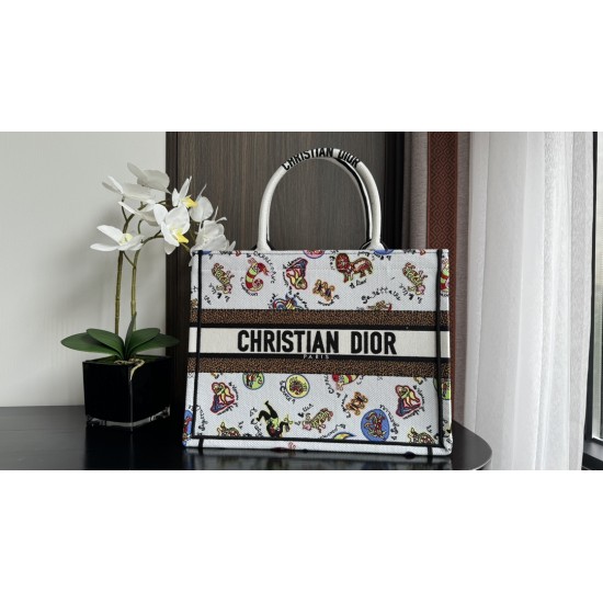 Tote book