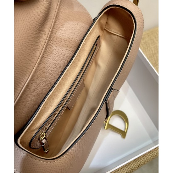 Saddle