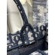 Tote book Tote book