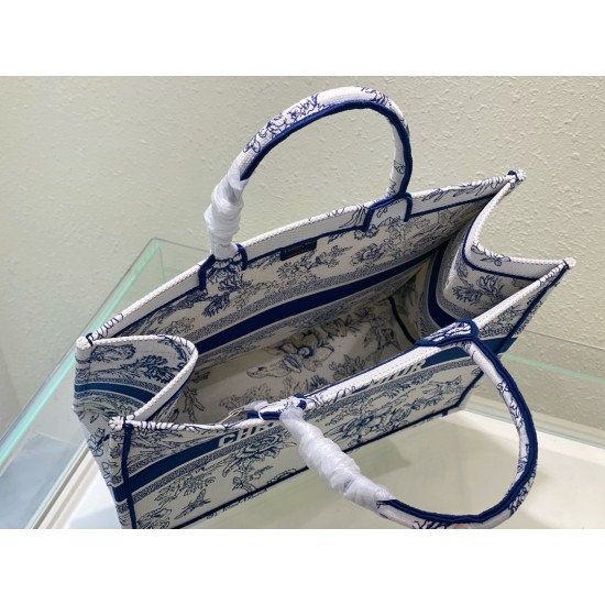 Tote book