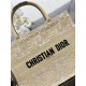 Tote book