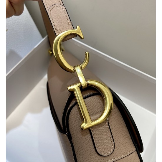 Saddle