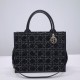Tote book