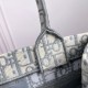 Tote book