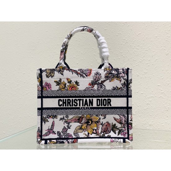 Tote book