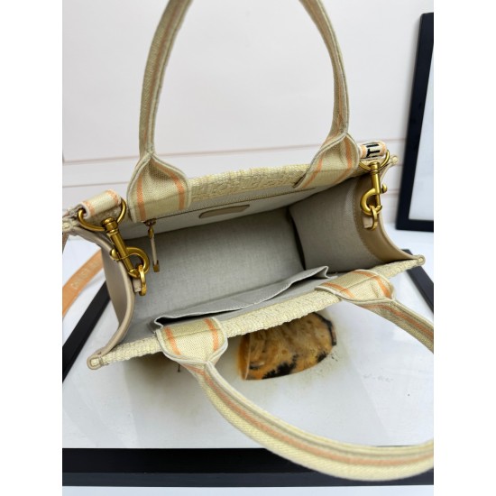Tote book