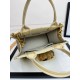 Tote book