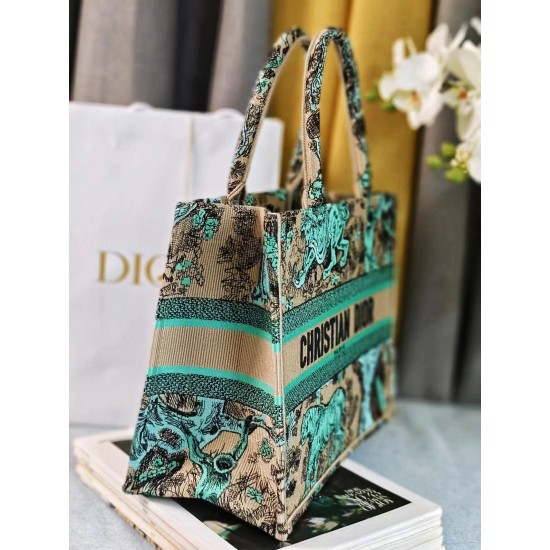 Tote book